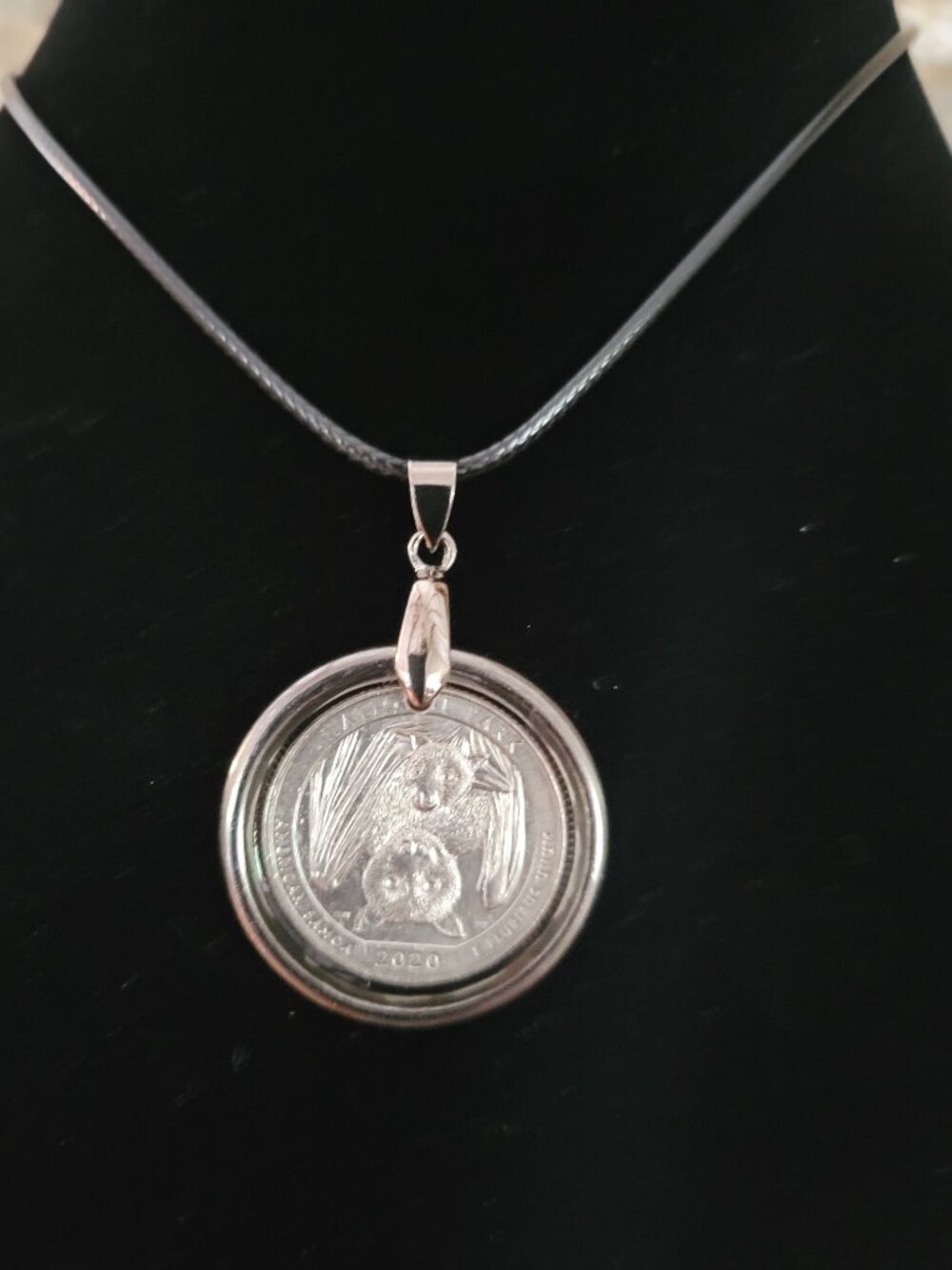 2020 National Park of America Samoa Quarter Pendant – Handcrafted Resin Jewelry - Picture 7 of 17